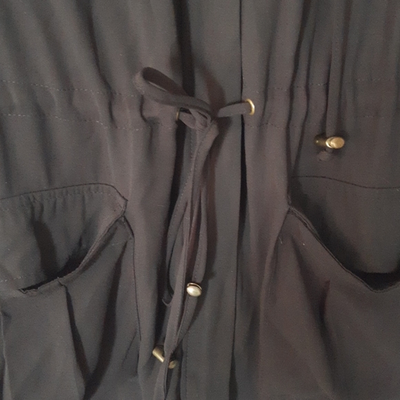 Vest - Picture 3 of 3